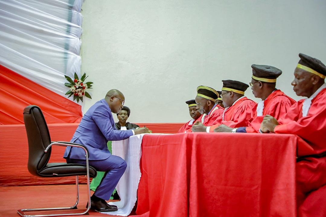 Lire la suite à propos de l’article PRESTATION DE SERMENT DU NOUVEAU PREMIER MINISTRE DE LA REPUBLIQUEDU BURUNDI
